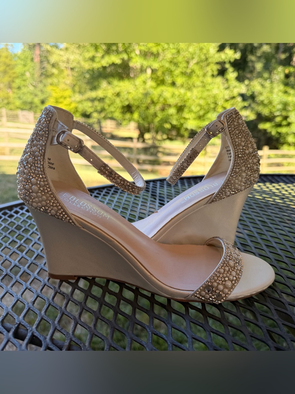 Rhinestone and pearl wedges size 8